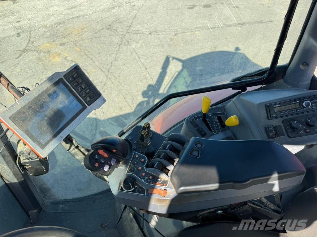 Kubota M7 153 PREMIUM Traktorer