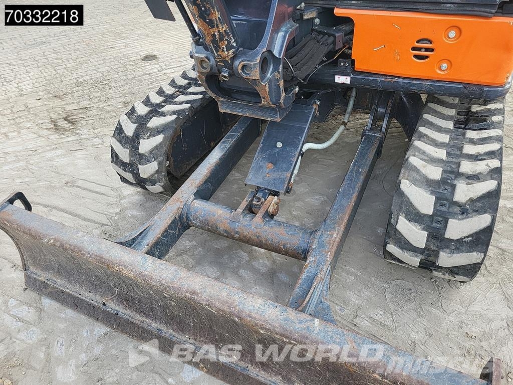 Hitachi ZX33 U-6 CLR A/C - 3 Buckets Minigraafmachines < 7t