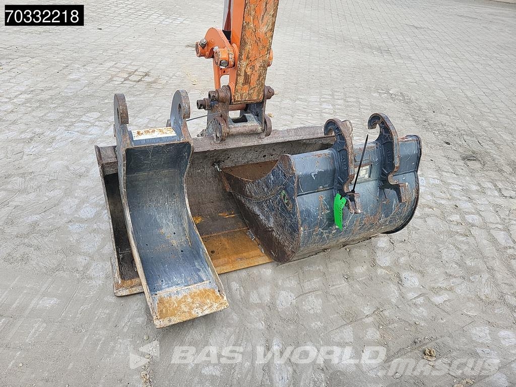 Hitachi ZX33 U-6 CLR A/C - 3 Buckets Minigraafmachines < 7t