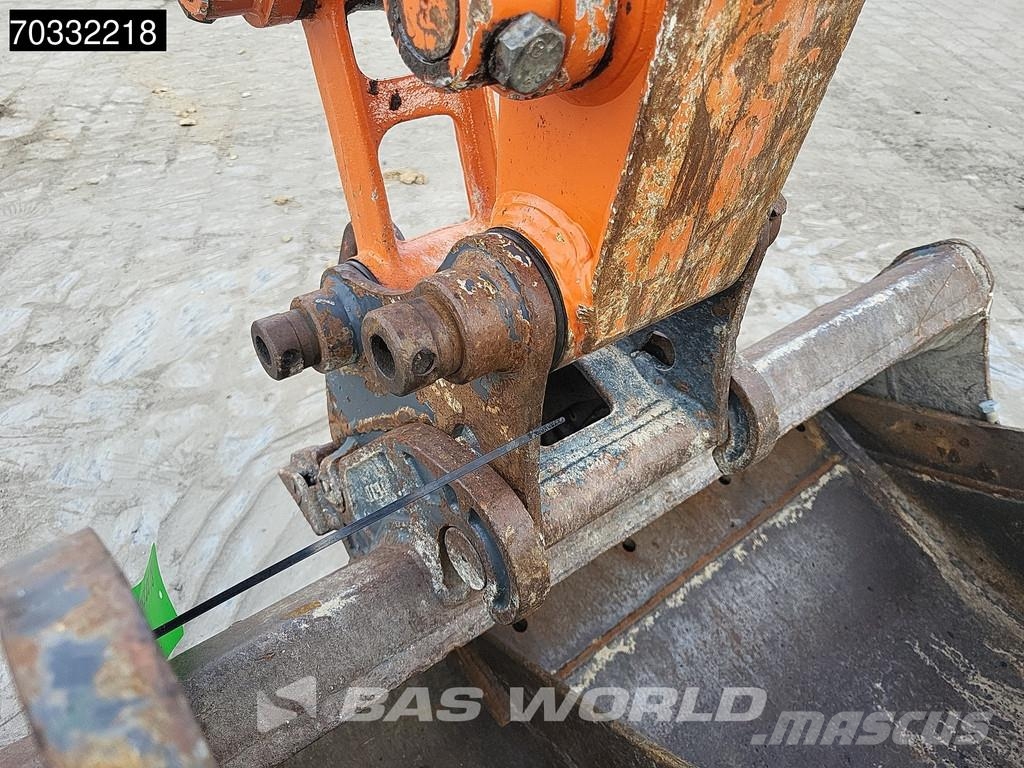 Hitachi ZX33 U-6 CLR A/C - 3 Buckets Minigraafmachines < 7t