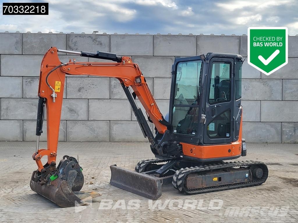 Hitachi ZX33 U-6 CLR A/C - 3 Buckets Minigraafmachines < 7t