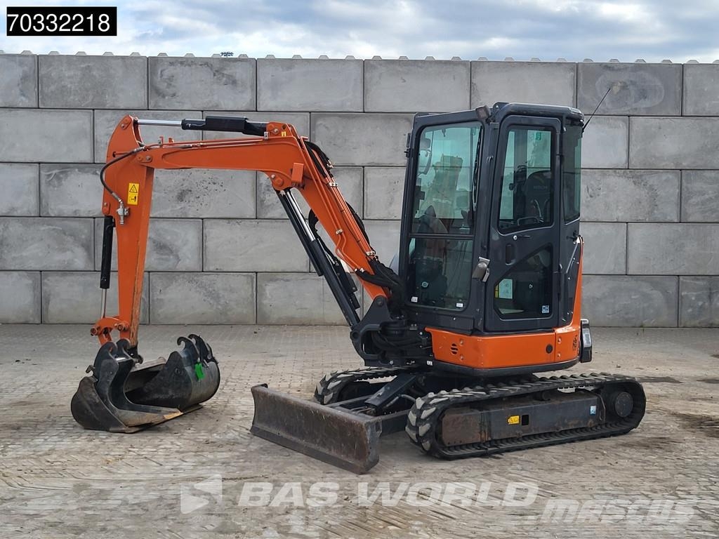 Hitachi ZX33 U-6 CLR A/C - 3 Buckets Minigraafmachines < 7t