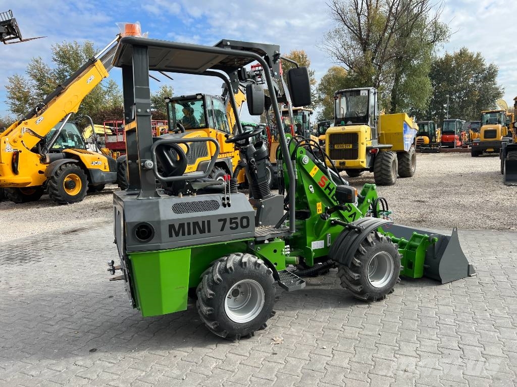 Sherpa Mini 750 homlokrakodó Perkins motorral Mini utovarivači