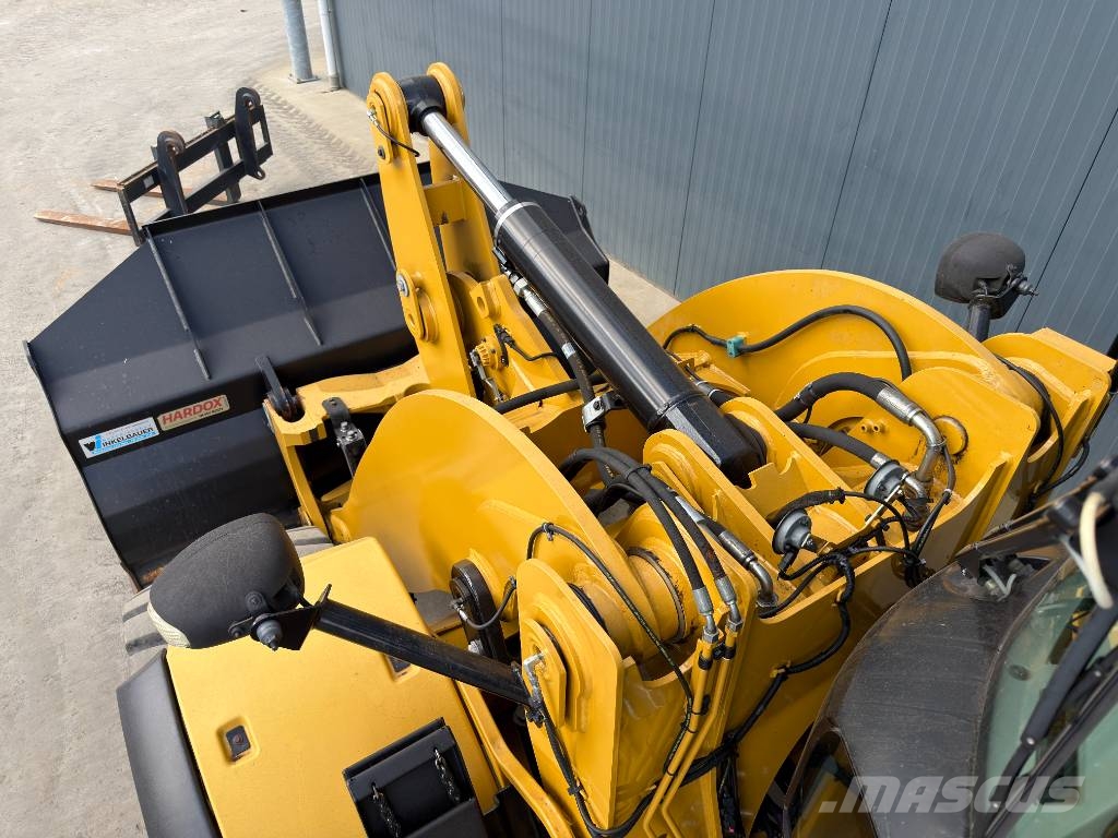 CAT 926M - 990 HOURS - FORKS - 3rd VALVE Kolesové nakladače