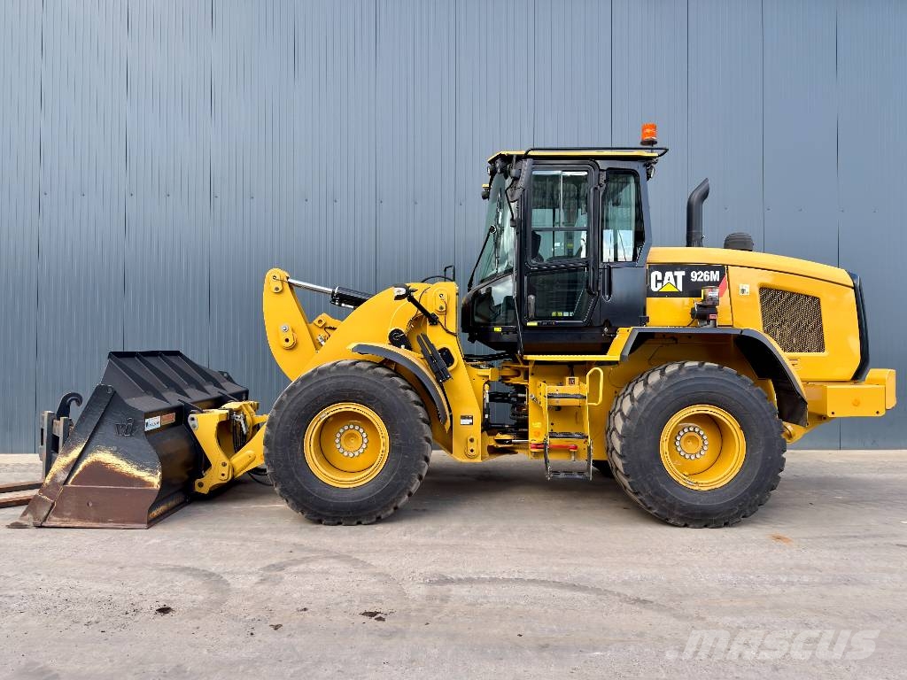 CAT 926M - 990 HOURS - FORKS - 3rd VALVE Kolesové nakladače