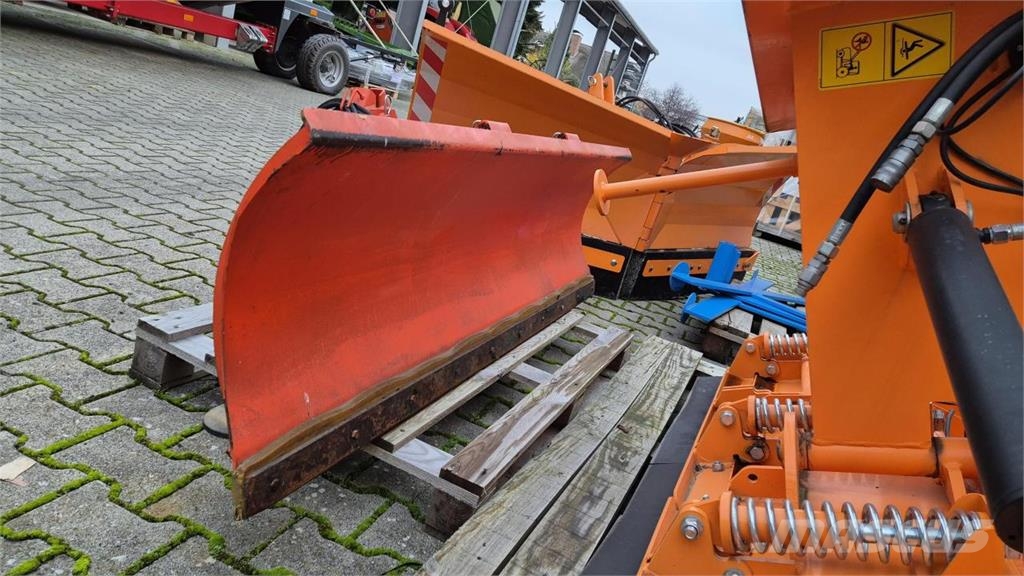 Kubota 1800mm Kuppeldreieck Lame pentru dezapezire si pluguri