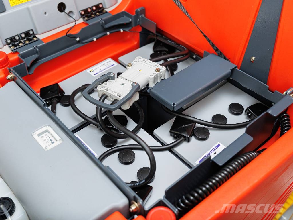 Hako Scrubmaster B115 R TB750 - NEW BATTERIES مجففات الغسيل