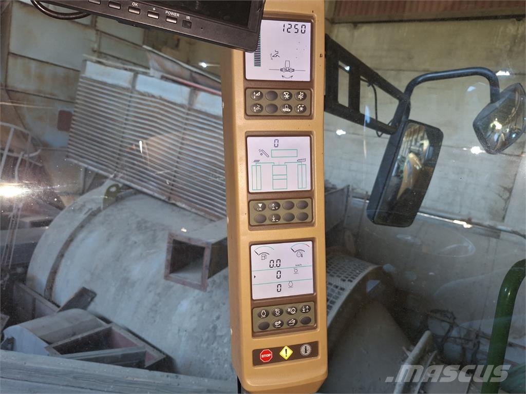 John Deere S 690 I معدات البناء - غير ذلك
