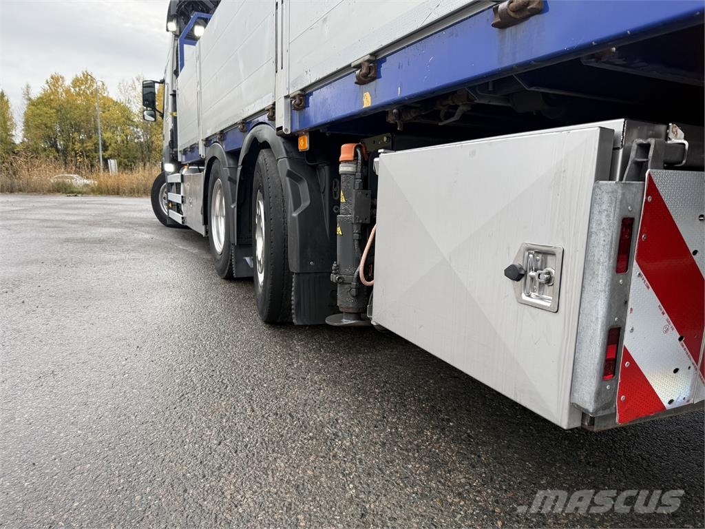 Volvo FM500 6X2 起重车