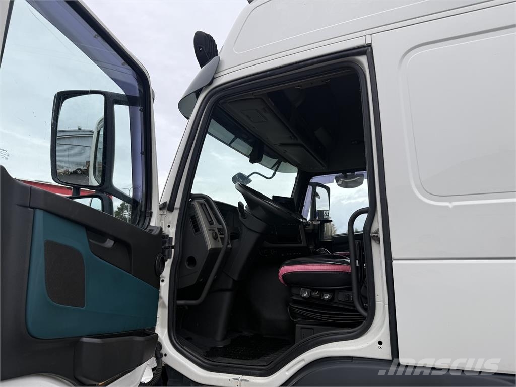 Volvo FM500 6X2 起重车