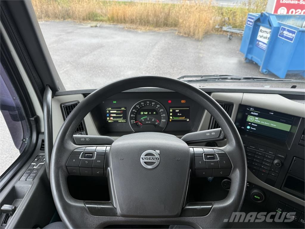 Volvo FM500 6X2 起重车