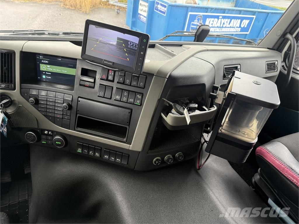 Volvo FM500 6X2 起重车