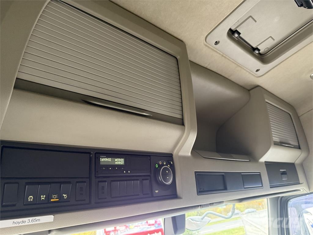 Volvo FM500 6X2 起重车