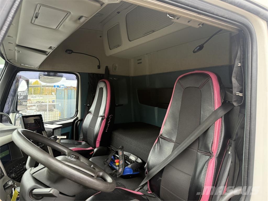 Volvo FM500 6X2 起重车