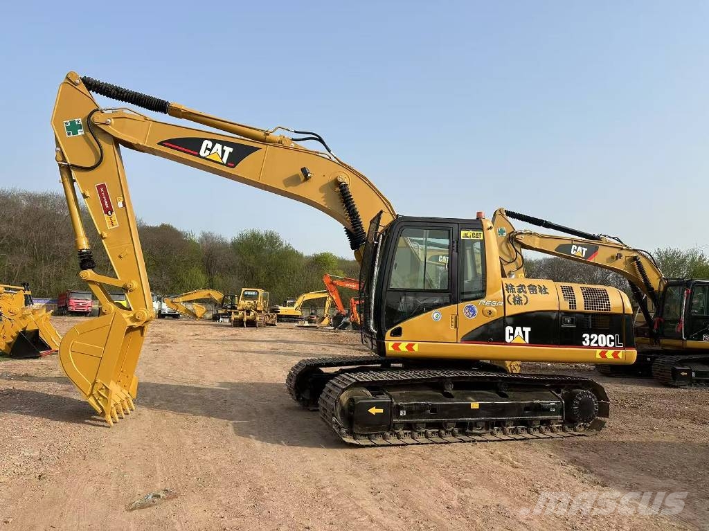 CAT 320CL 대형 굴삭기 29톤 이상