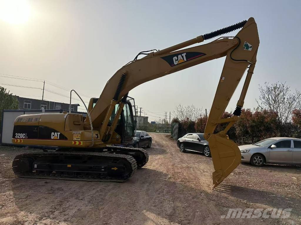 CAT 320CL 대형 굴삭기 29톤 이상