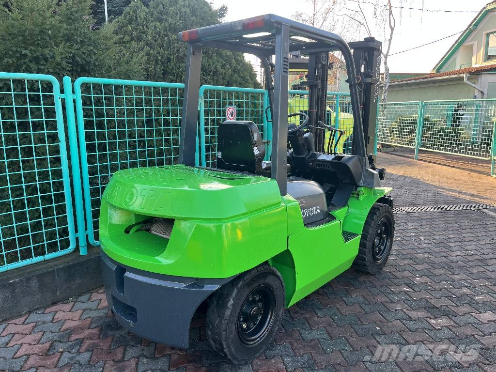 Toyota 7FD35 /02/ V-4097 IO Dízel targoncák