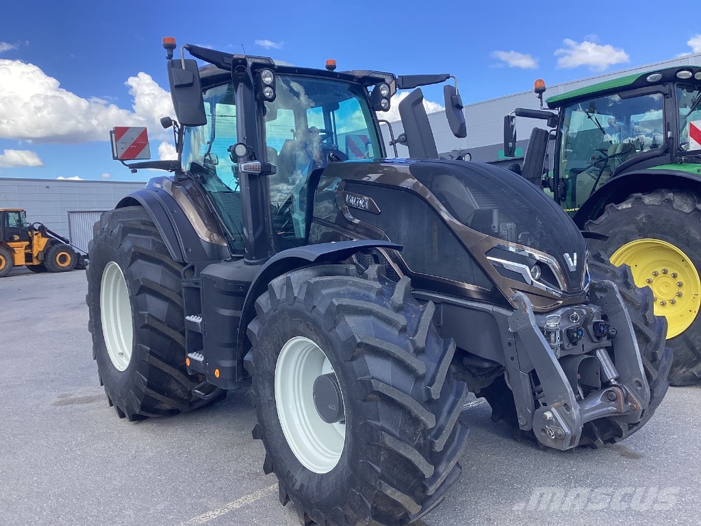 Valtra Q245 Traktorok