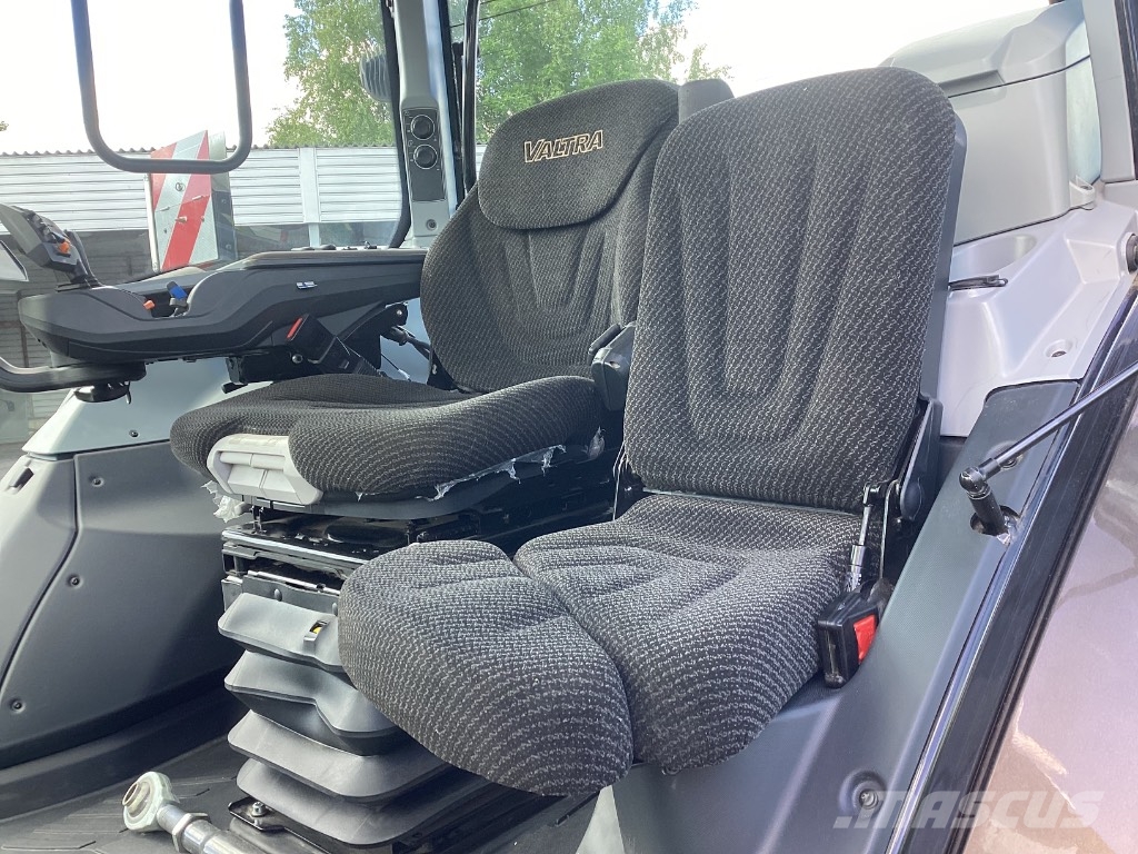 Valtra Q245 Traktorok