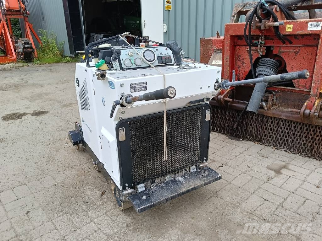 Tyrolit FSD1274P sten beton diamant zaag saw cement road Steen en betonzagen