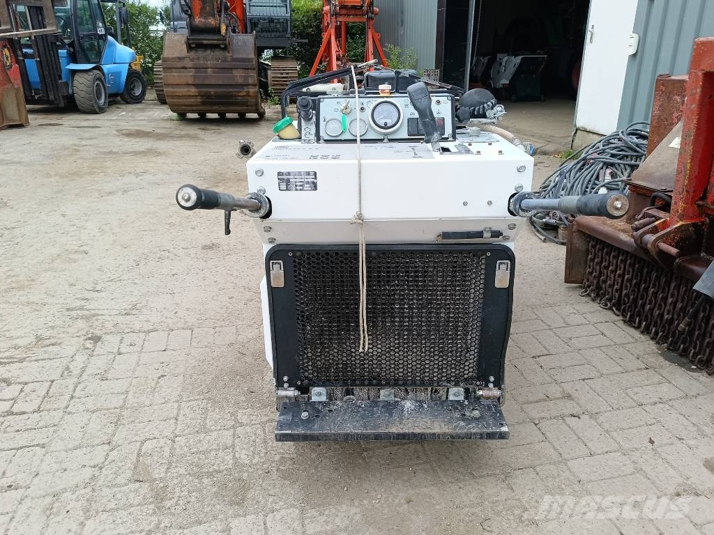 Tyrolit FSD1274P sten beton diamant zaag saw cement road Steen en betonzagen