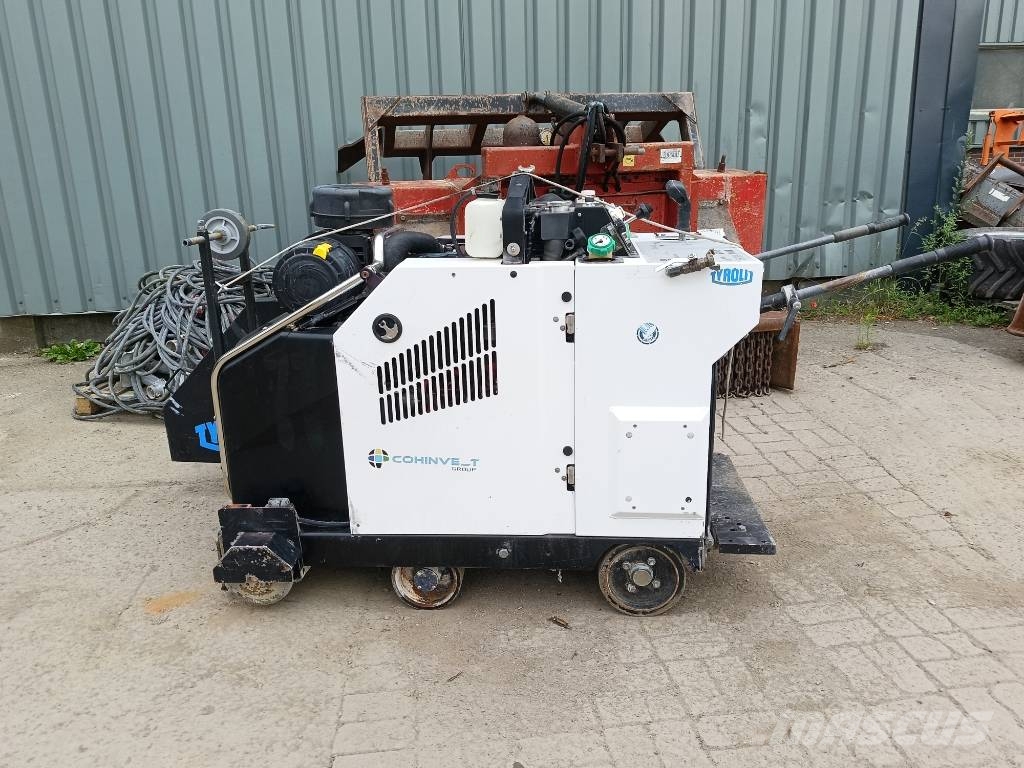 Tyrolit FSD1274P sten beton diamant zaag saw cement road Steen en betonzagen