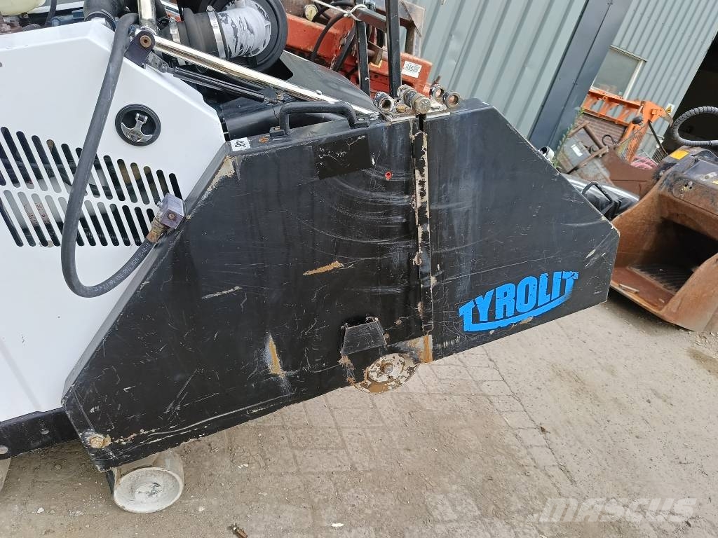 Tyrolit FSD1274P sten beton diamant zaag saw cement road Steen en betonzagen