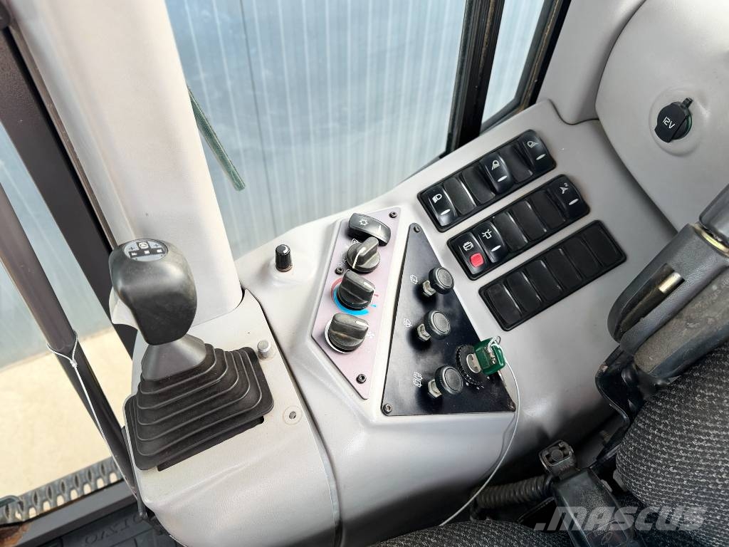 Volvo G930 - CE Tiehöylät