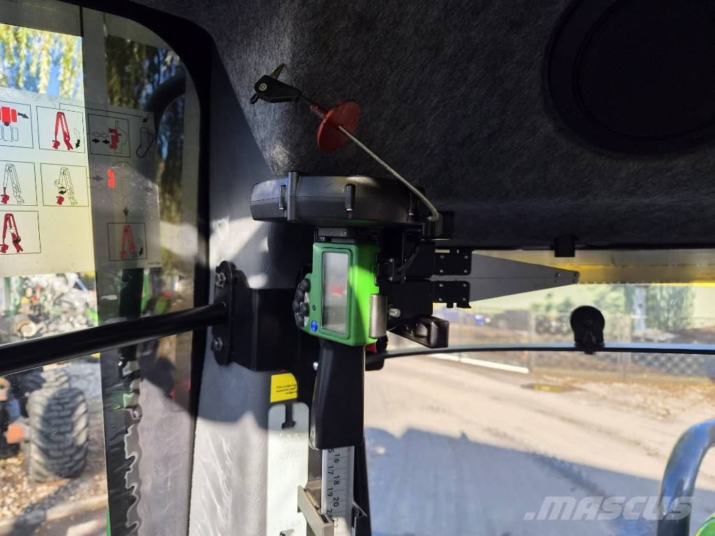 John Deere 1270 G Abatteuse