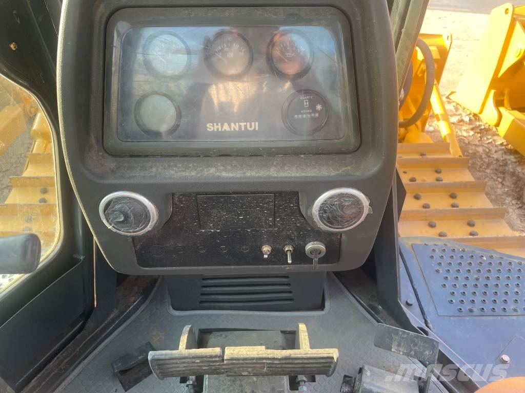Shantui SD 16 Dozere Beltegående