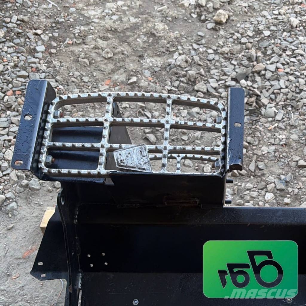 JCB Fastrac 8290 Steps Stairs Cabin Steps Chassis and suspension