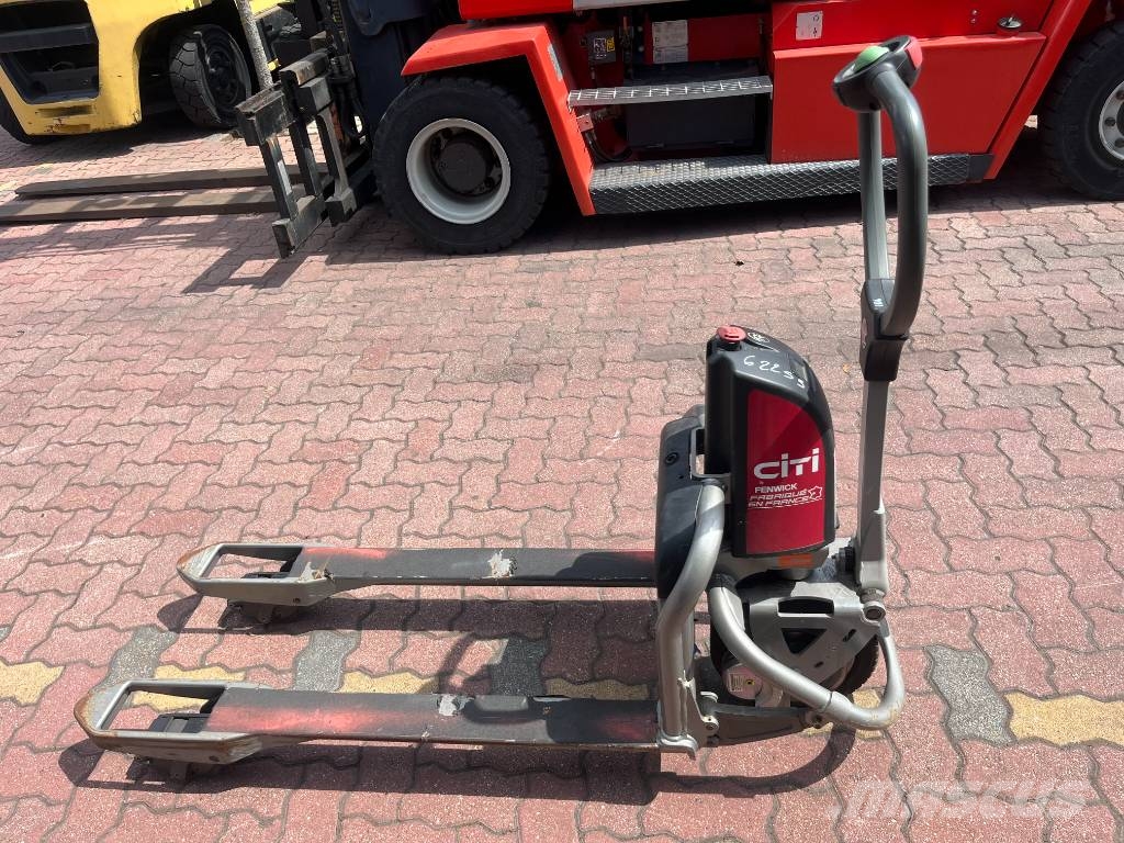 Linde CITI T05 /130/ V-3792 OB شاحنات مناولة ذاتية الدفع