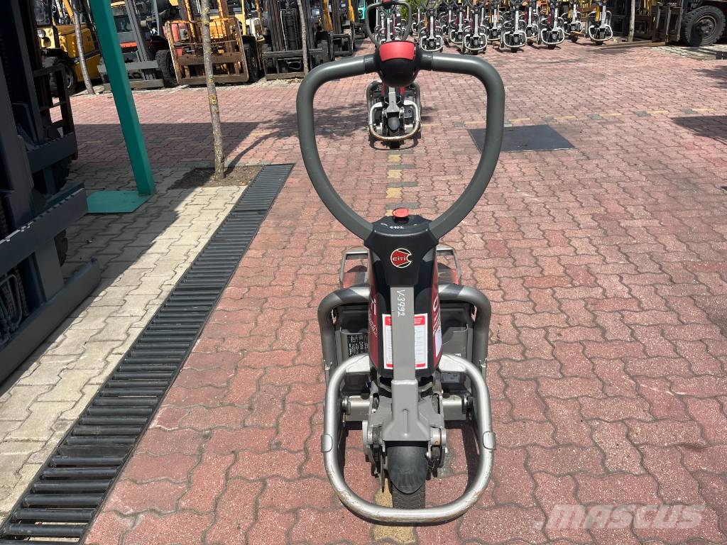 Linde CITI T05 /130/ V-3792 OB شاحنات مناولة ذاتية الدفع