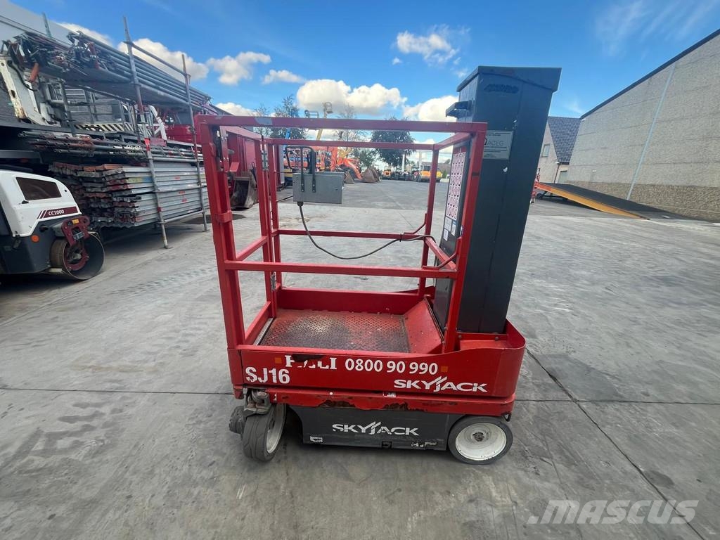 SkyJack SJ16 SJ16 Teleskopbühnen