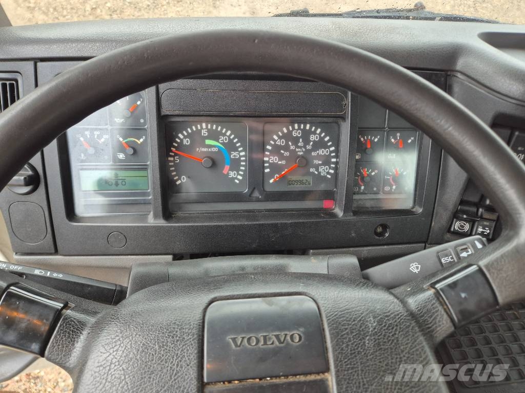 Volvo FL 220 4x2 // HMF 913 - 3 - Radiocontrolled // 크레인 트럭