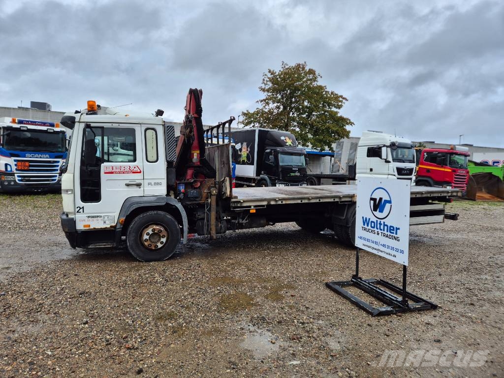 Volvo FL 220 4x2 // HMF 913 - 3 - Radiocontrolled // 크레인 트럭
