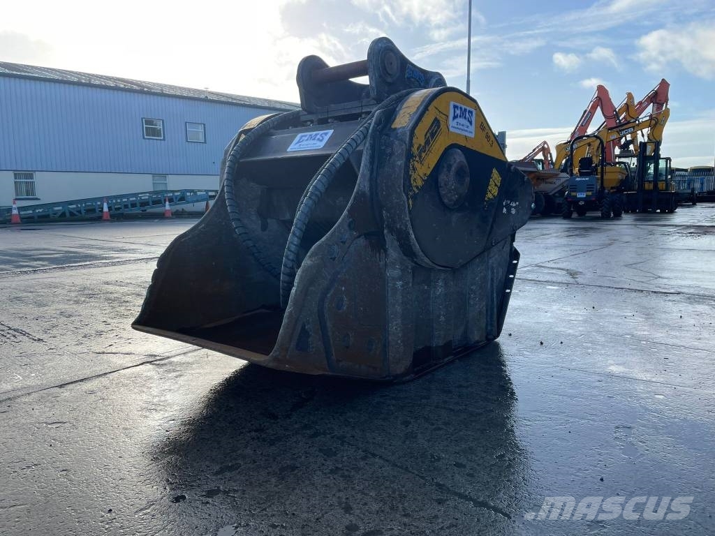 MB Crusher BF 90.3 S4 Baldes de trituração