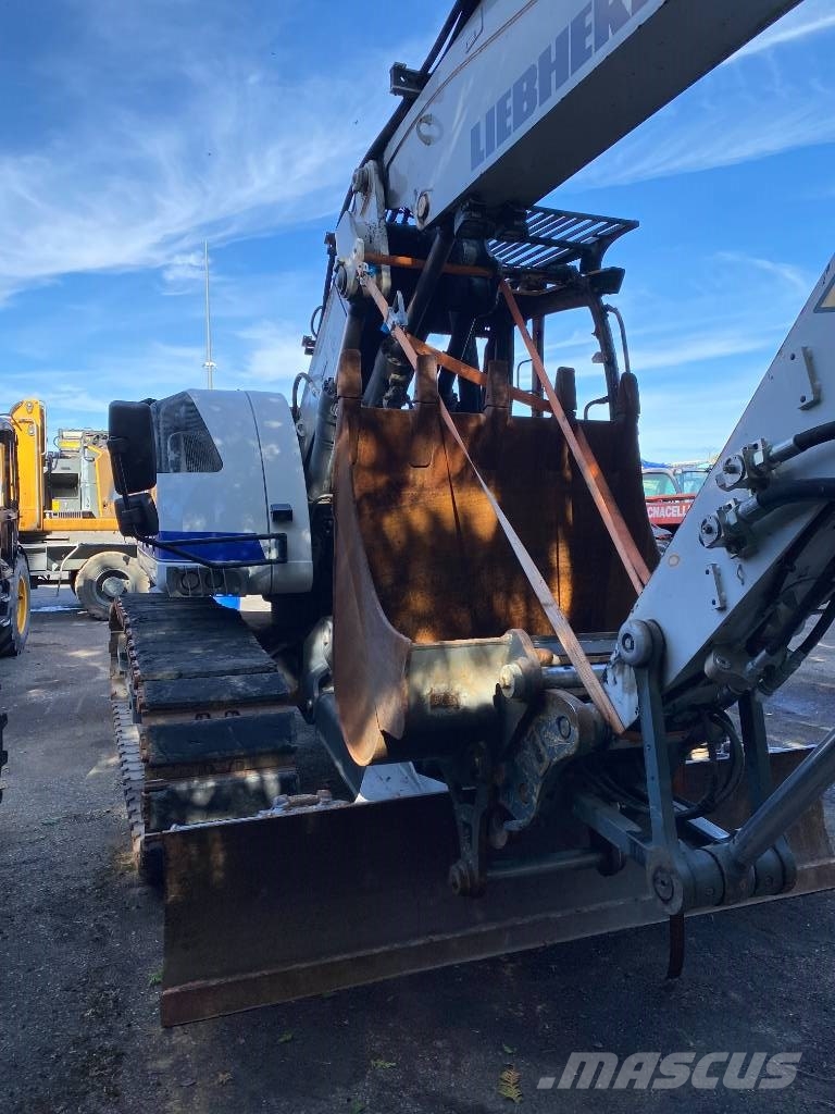 Liebherr R920 COMPACT LC / Certificat CE endommagée Bandgrävare