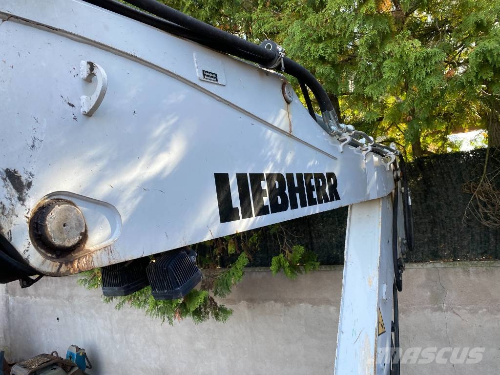 Liebherr R920 COMPACT LC / Certificat CE endommagée Bandgrävare
