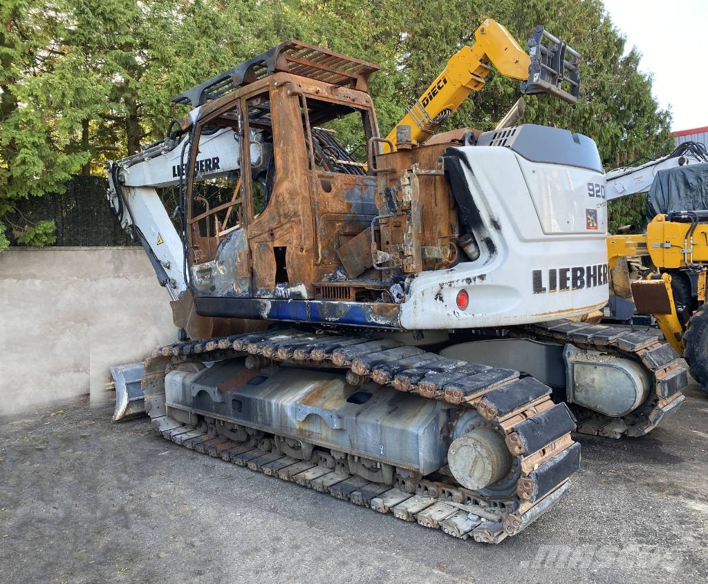Liebherr R920 COMPACT LC / Certificat CE endommagée Bandgrävare