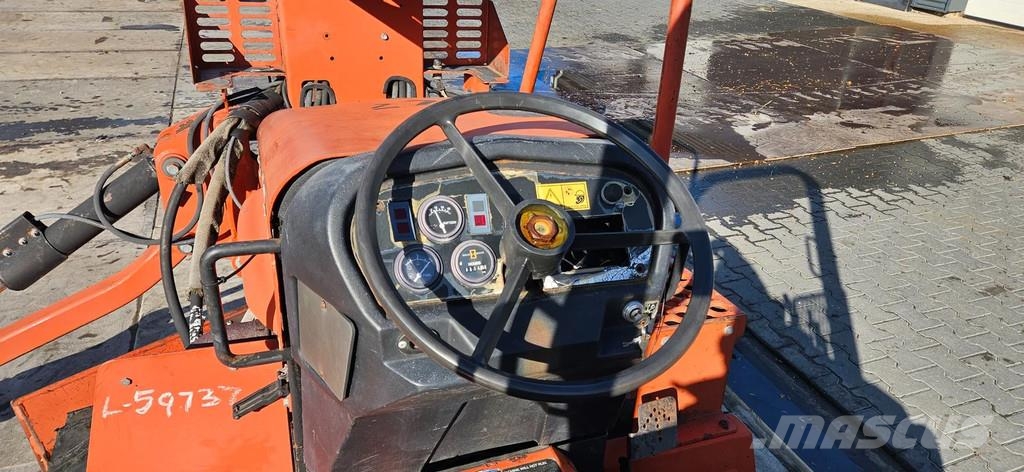 Ditch Witch RT 40 sleuven graafmachine Freze za kopanje jarkov Trenčerji