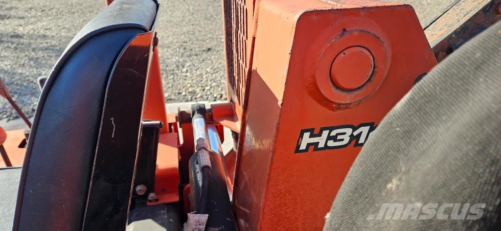 Ditch Witch RT 40 sleuven graafmachine Freze za kopanje jarkov Trenčerji