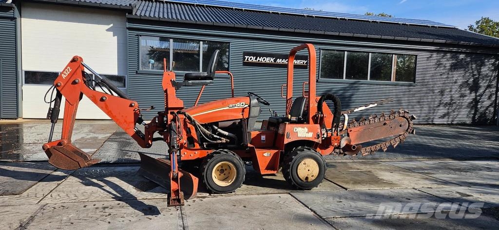 Ditch Witch RT 40 sleuven graafmachine Freze za kopanje jarkov Trenčerji