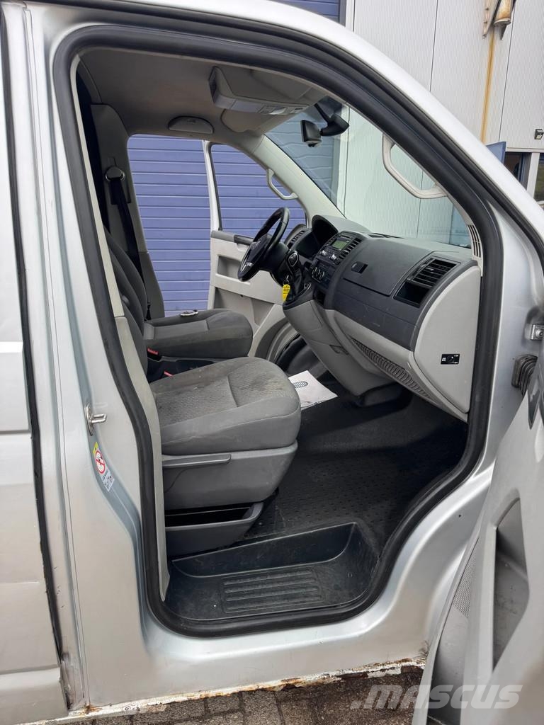 Volkswagen Transporter **AUTOMATIC-AIRCO** Skriňová nadstavba