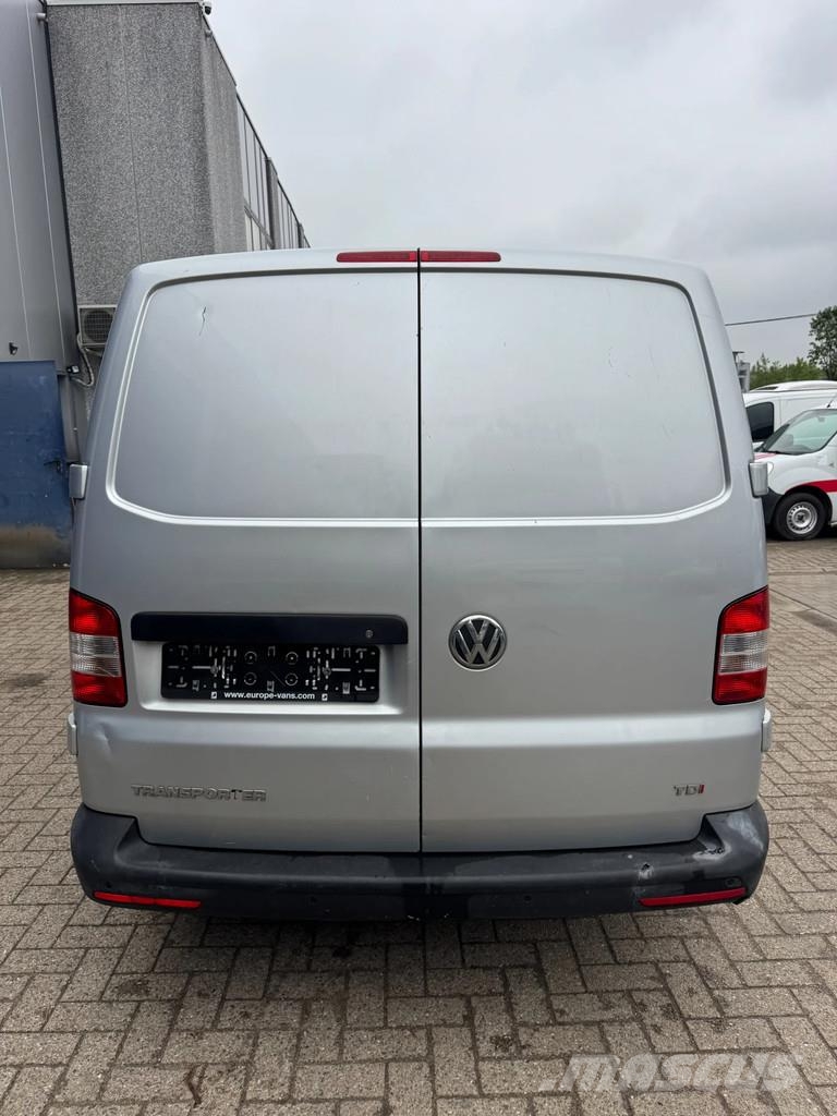 Volkswagen Transporter **AUTOMATIC-AIRCO** Skriňová nadstavba