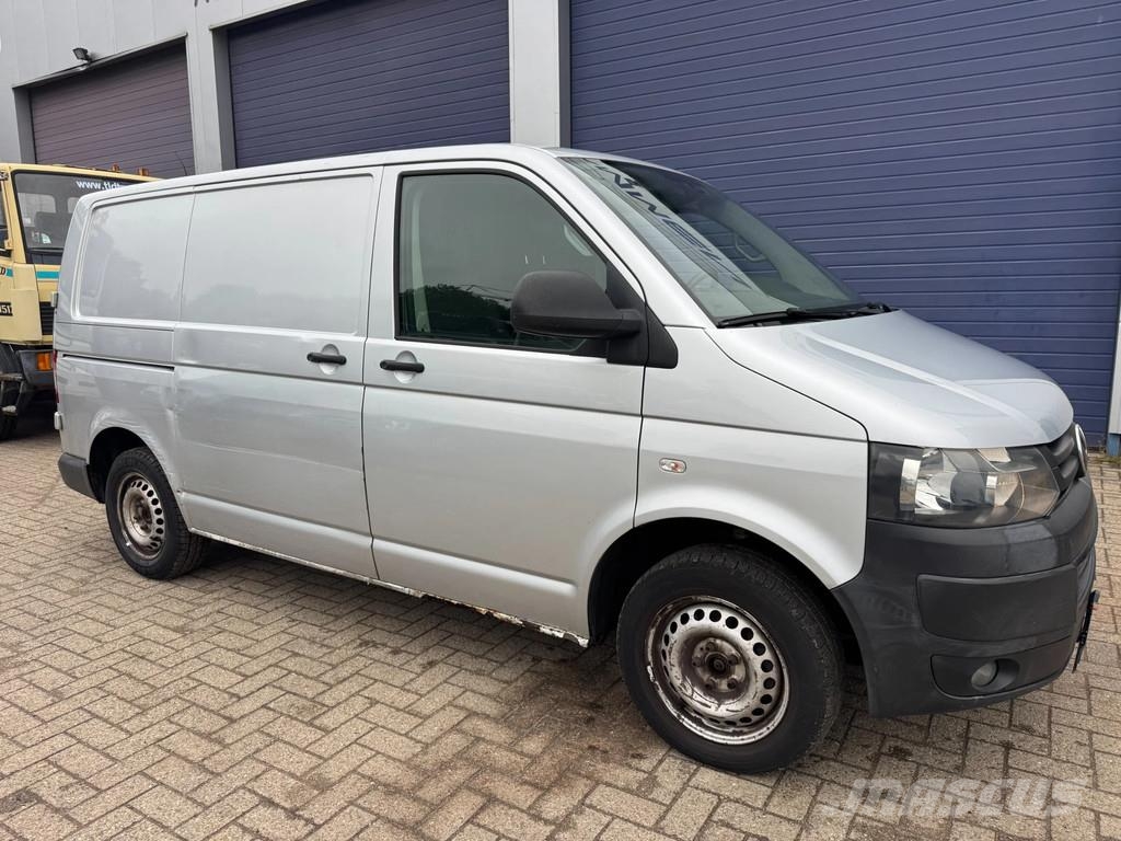 Volkswagen Transporter **AUTOMATIC-AIRCO** Skriňová nadstavba