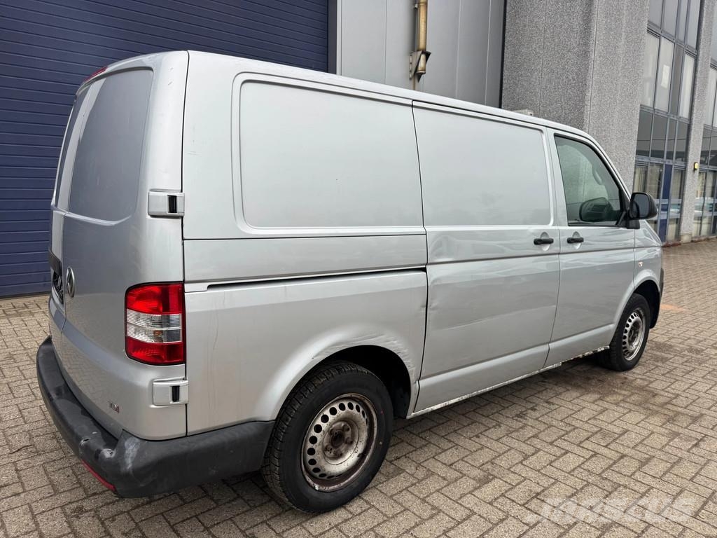 Volkswagen Transporter **AUTOMATIC-AIRCO** Skriňová nadstavba