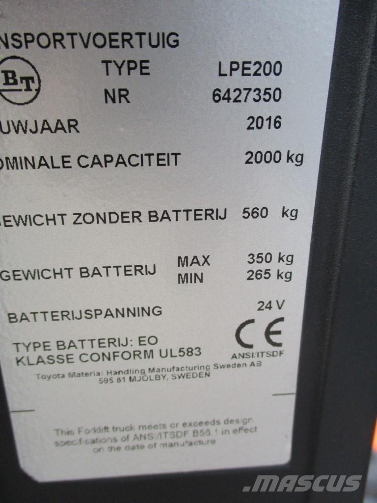 BT LPE200 Low lifter with platform