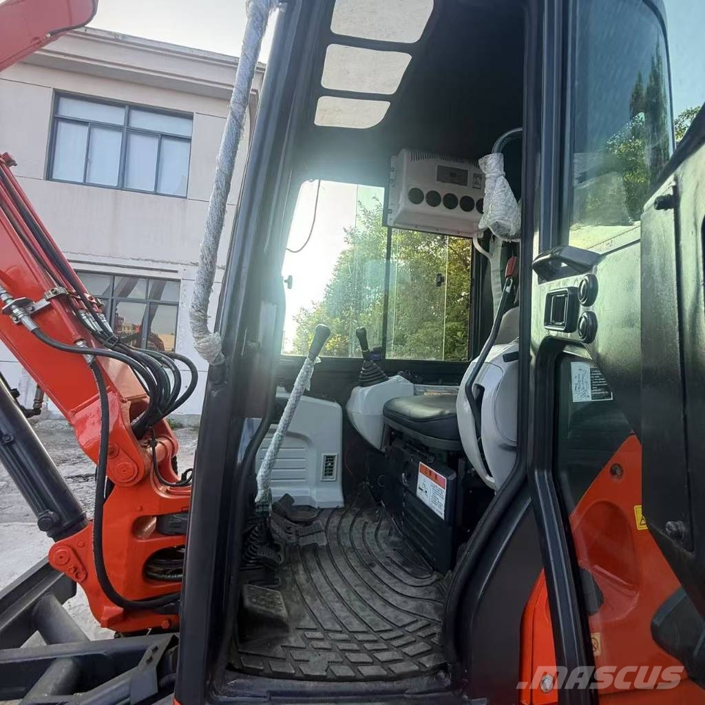 Kubota KX 040 小型挖掘机