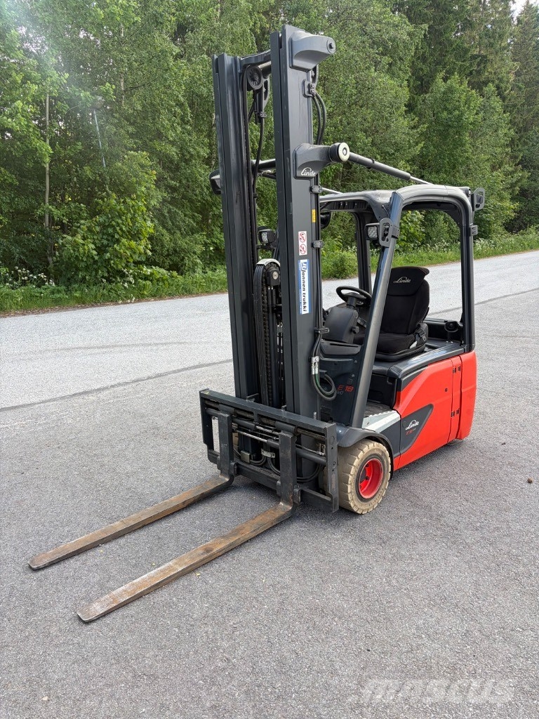 Linde E18-02 Elektriskie autoiekrāvēji